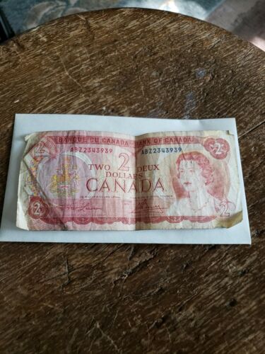 Vintage Canadian Money $2 Dollar Bill Circulated