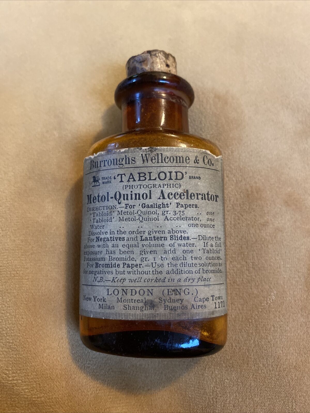 Glass Bottle Antique Tabloid Photographic Negatives Metol-quinol Accelerator Gls