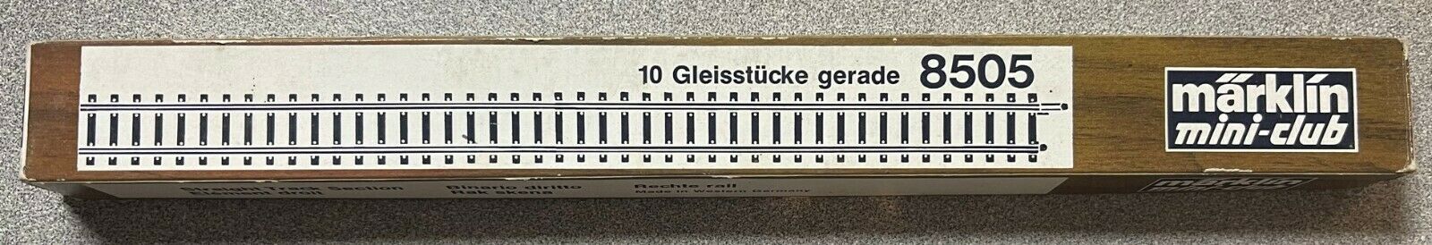 10 Pieces Of 8505 Marklin Z-scale Straight Track 220 Mm - Used In Box