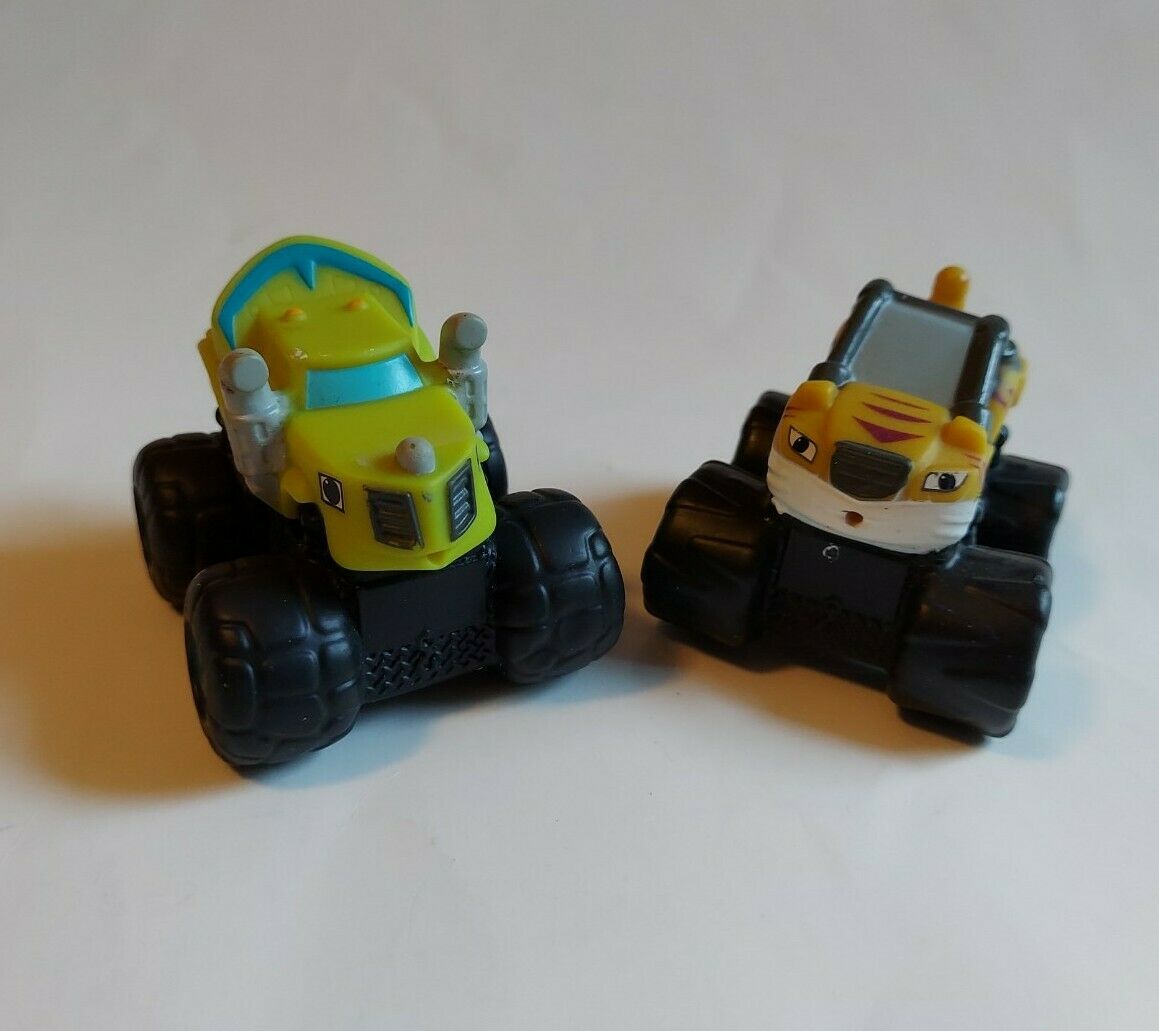 Blaze And The Monster Machines Bath Squirter Toys