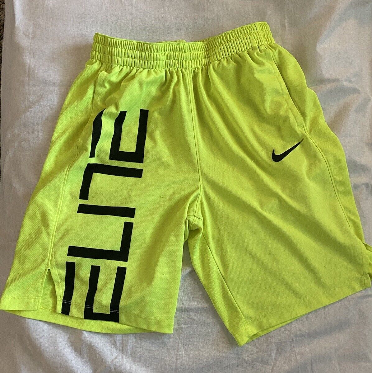Boys Nike Elite Dri Fit Shorts Large Neon Green Higlighter Rumning Basketball